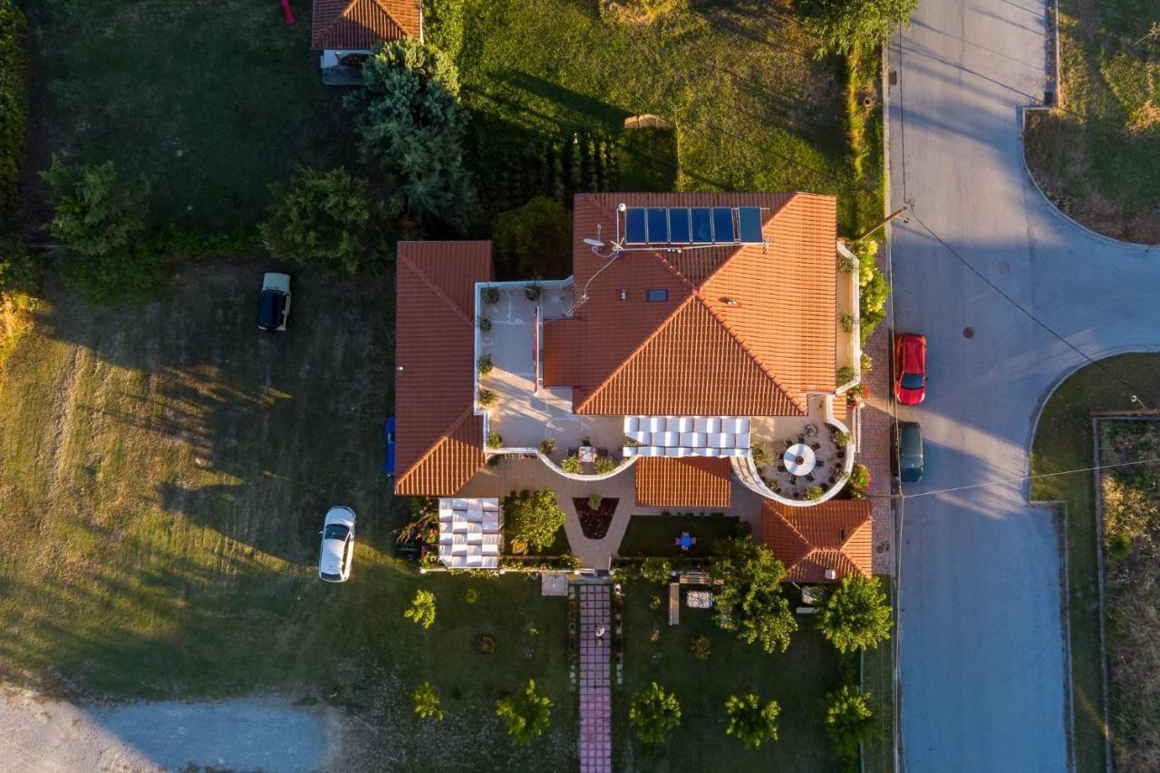 Afroditi Paralía Exteriör bild