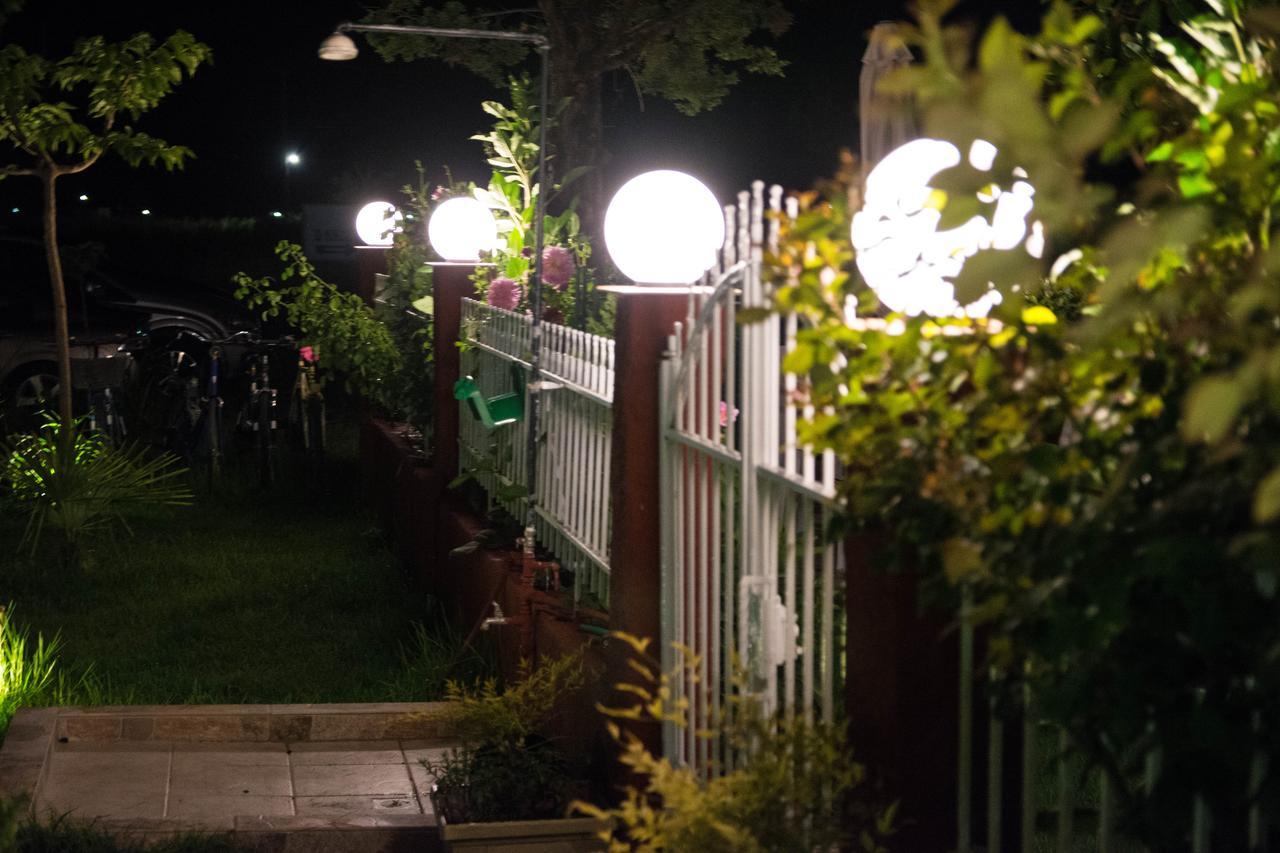 Afroditi Paralía Exteriör bild